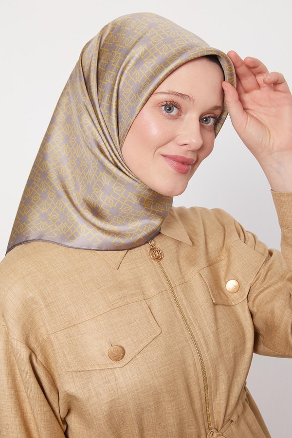 LevidorSütlü Kahve Çizgili Sarmal Desen Twill İpek Eşarp