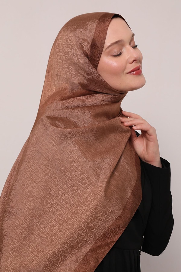 LevidorSütlü Kahve Halka Desen Monogram Şal