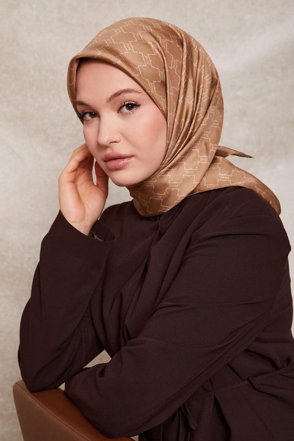 LevidorSütlü Kahve Petek Desen Twill İpek Eşarp