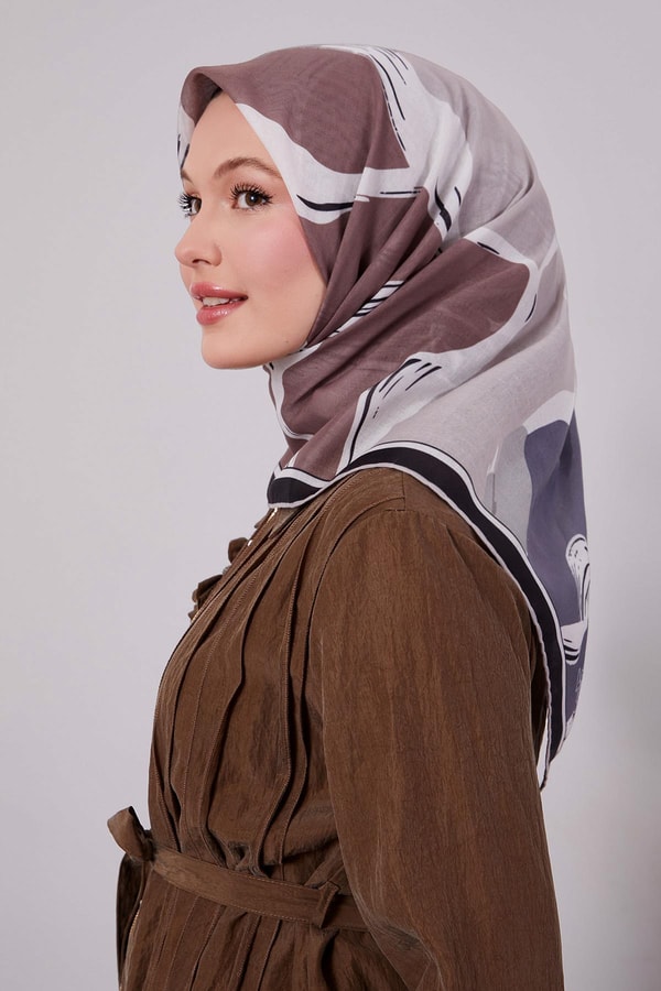 LevidorSütlü Kahve Soyut Desen Soft Eşarp