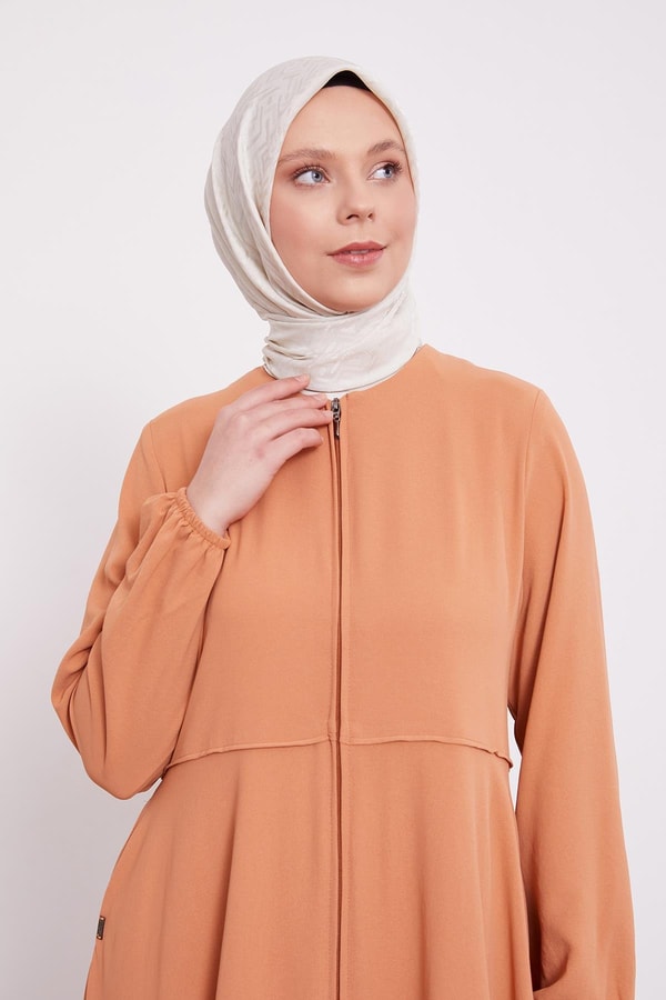 LevidorTarçın Geniş Etekli Ferace