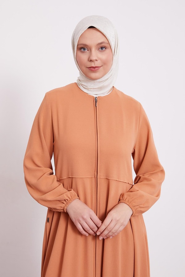 LevidorTarçın Geniş Etekli Ferace