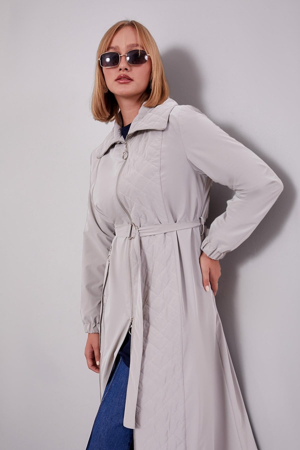 LevidorTaş AçılırFermuar Detaylı Trençkot