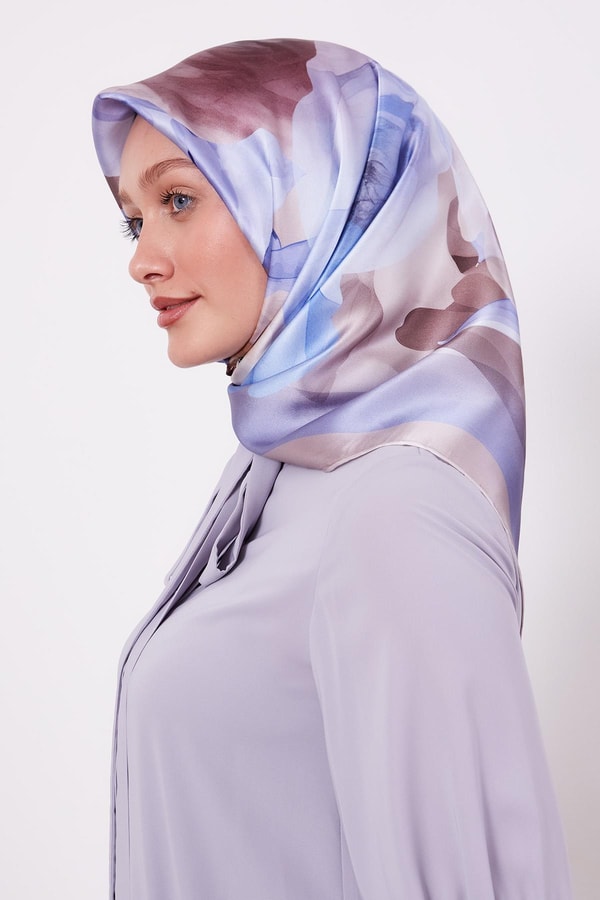 LevidorToz Pembe Soft Çiçek Desen Sura İpek Eşarp