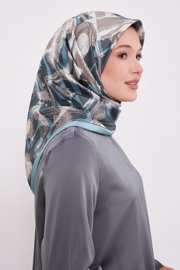 LevidorTurkuaz Harf Baskılı Twill İpek Eşarp