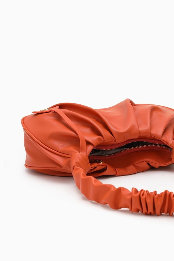 LevidorTuruncu Büzgü Askılı Omuz Çantası