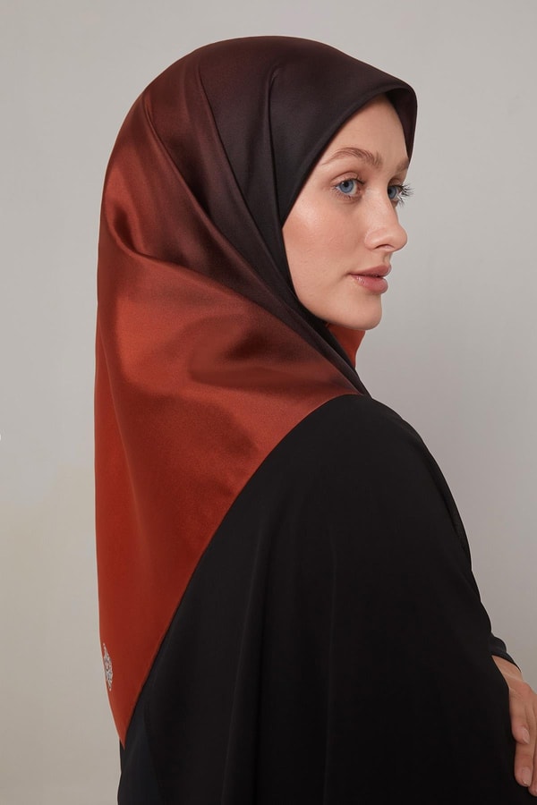 LevidorTuruncu Geçişli Twill İpek Eşarp