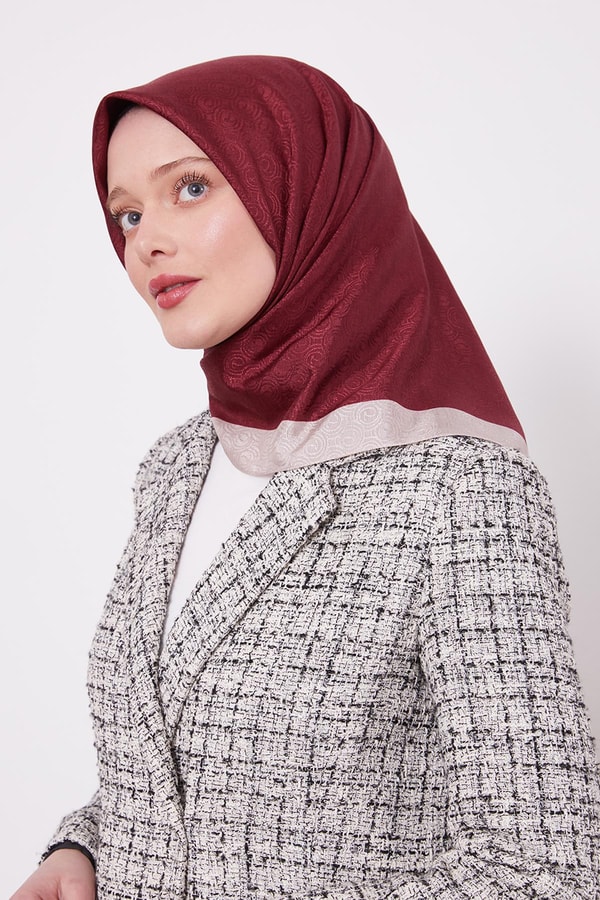 LevidorVişne Halka Desen Monogram Eşarp