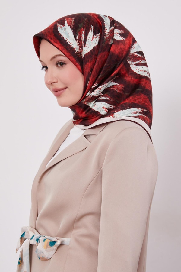 LevidorVişne Soyut Yaprak Desen Twill İpek Eşarp