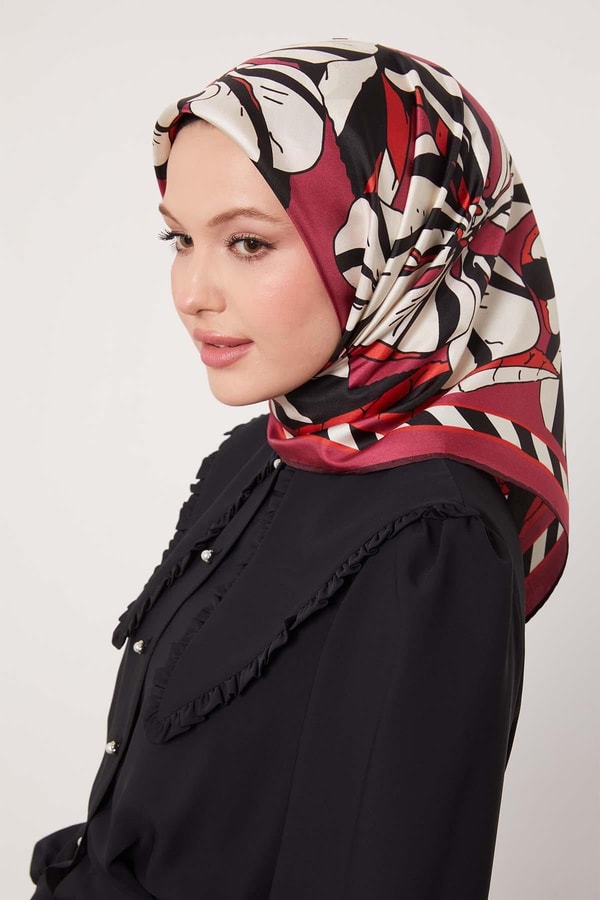 LevidorVişne Zambak Desen Twill İpek Eşarp