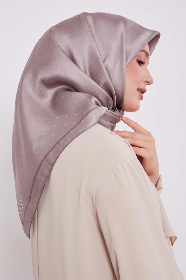 LevidorVizon Benek Desen Monogram İpek Eşarp