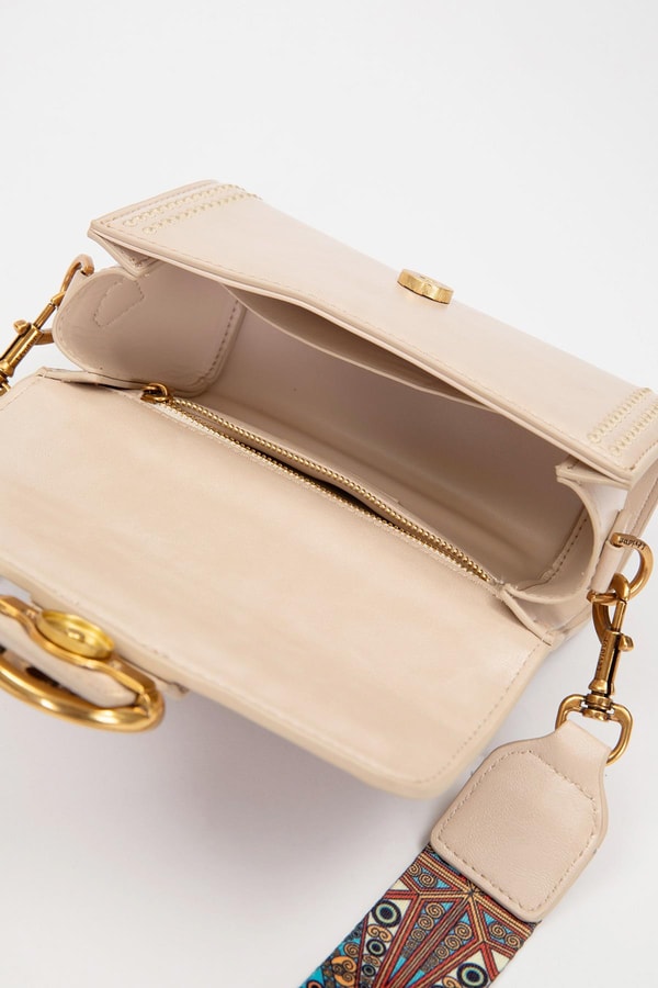 LevidorVizon Benek Detay Omuz Çantası