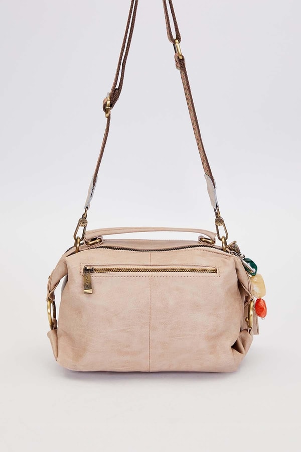 LevidorVizon Çoklu Aksesuar Detaylı Omuz Çantası