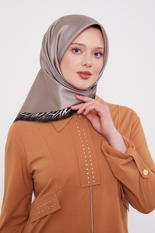 LevidorVizon Kenar Leopar Desen Twill İpek Eşarp