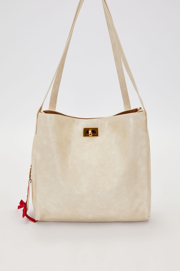 LevidorVizon Örgü Aksesuar Detaylı Omuz Çantası