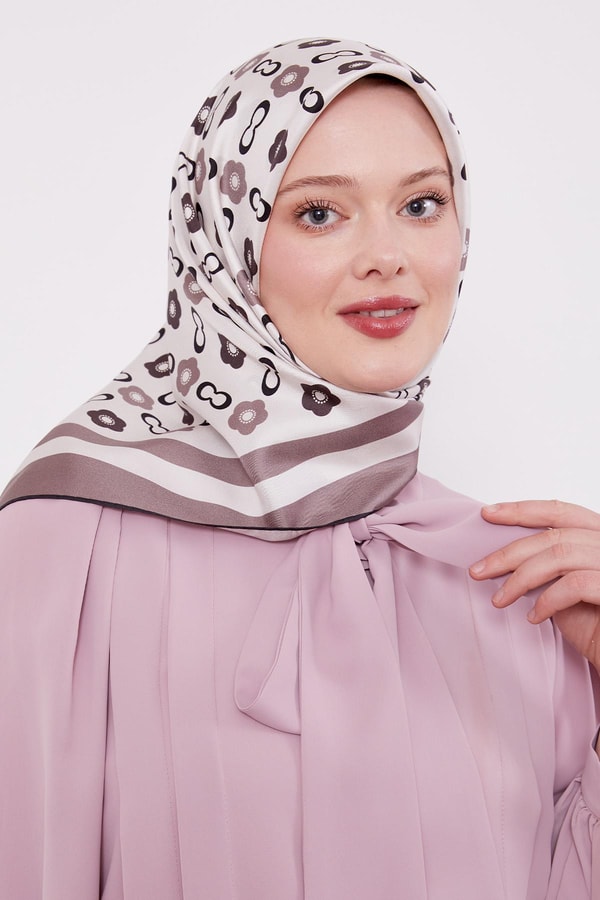 LevidorVizon Papatya Desen Twill İpek Eşarp