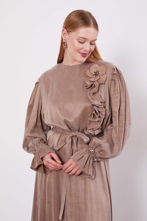 LevidorYağ Yeşili Çiçek Aksesuarlı Cupra Elbise