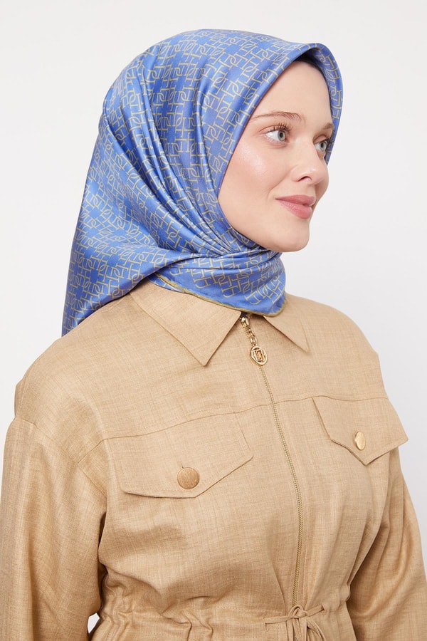 LevidorYağ Yeşili Çizgili Sarmal Desen Twill İpek Eşarp