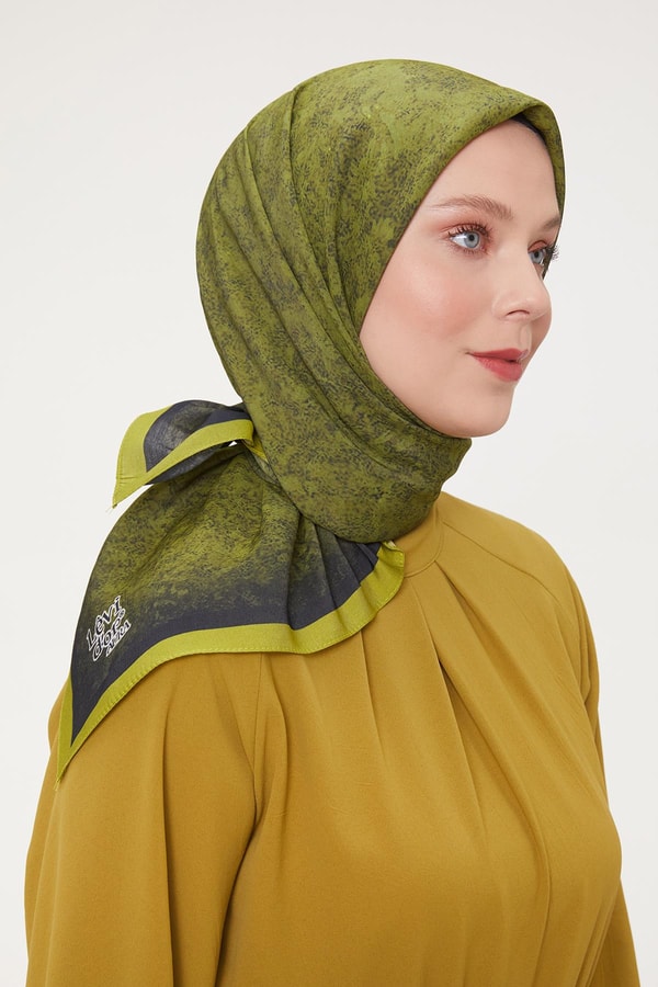 LevidorYağ Yeşili Ebruli Aura Eşarp