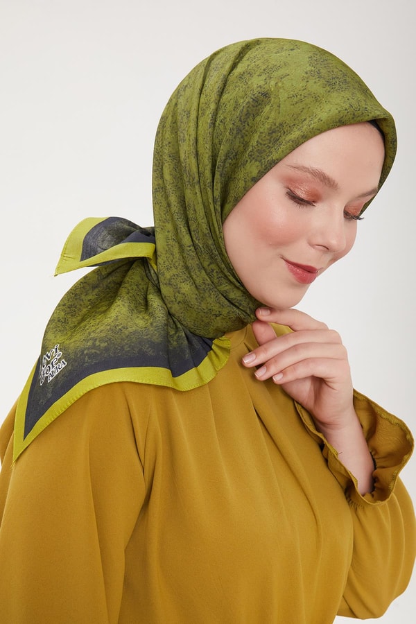 LevidorYağ Yeşili Ebruli Aura Eşarp