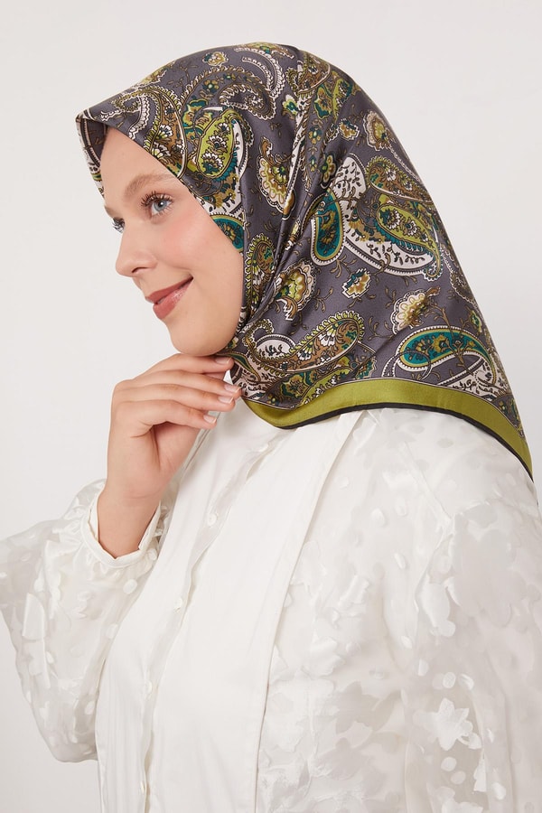 LevidorYağ Yeşili Karışık Retro Twill İpek Eşarp