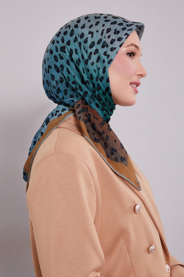 LevidorYağ Yeşili Leopar Desen Soft Eşarp
