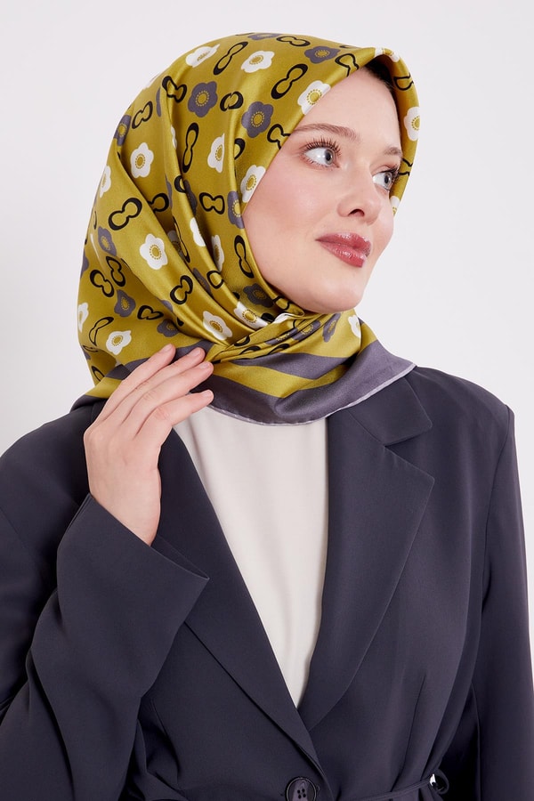 LevidorYağ Yeşili Papatya Desen Twill İpek Eşarp
