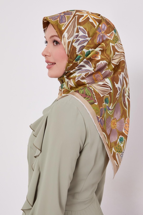 LevidorYağ Yeşili Petunya Desen Twill İpek Eşarp