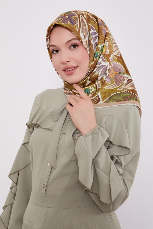 LevidorYağ Yeşili Petunya Desen Twill İpek Eşarp