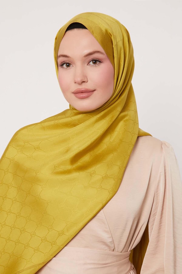 LevidorYağ Yeşili Şerit Detay Monogram İpek Şal