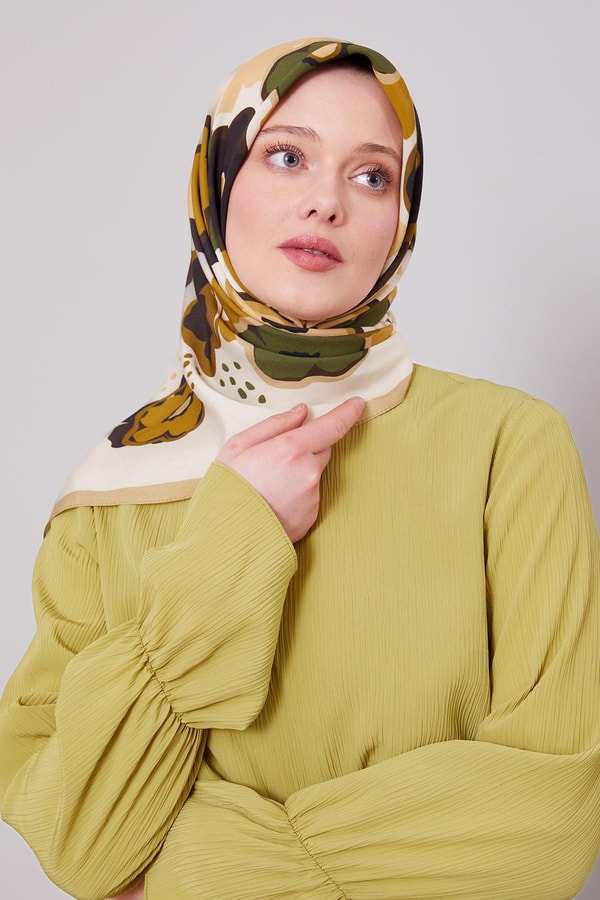 LevidorYağ Yeşili Soyut Çiçek Desen Aura Eşarp