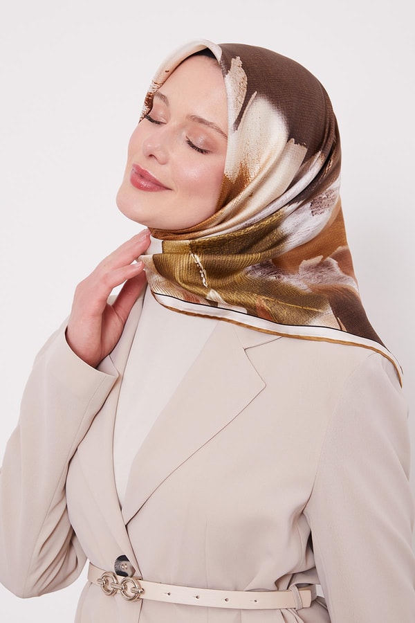 LevidorYağ Yeşili Soyut Yaprak Desen Twill İpek Eşarp