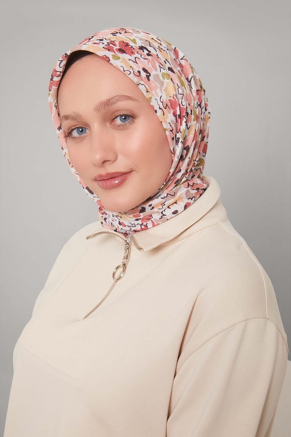 LevidorYavruağzı Karışık Çiçek Desen Soft Eşarp