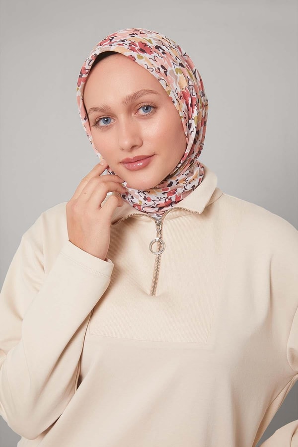 LevidorYavruağzı Karışık Çiçek Desen Soft Eşarp