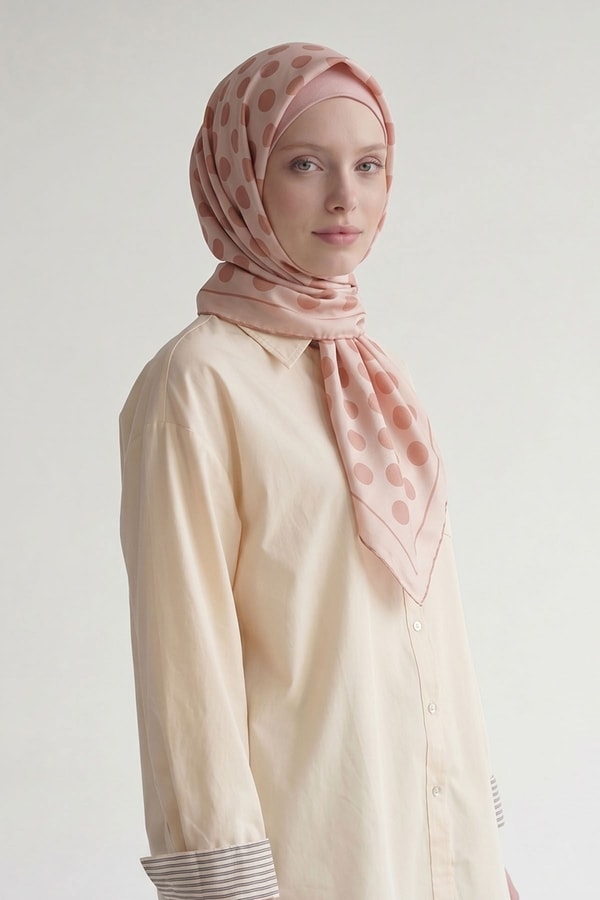 LevidorYavruağzı Puantiyeli Twill İpek Eşarp