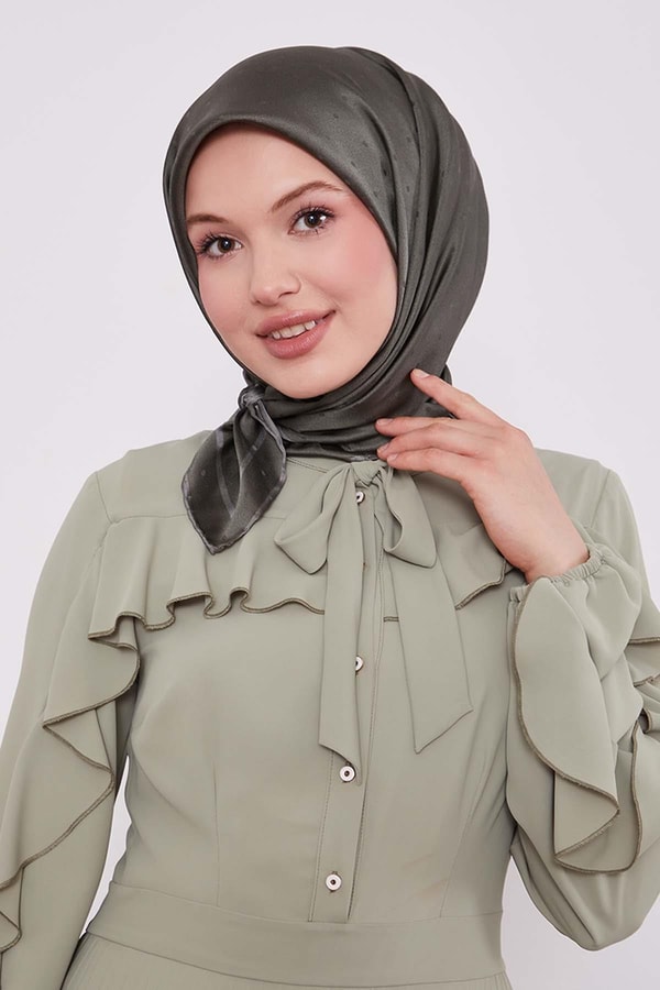 LevidorYeşil Benek Desen Monogram İpek Eşarp