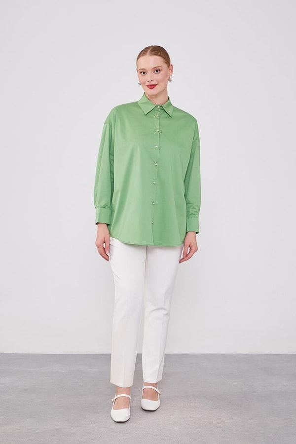 LevidorYeşil Düğme Detaylı Gömlek
