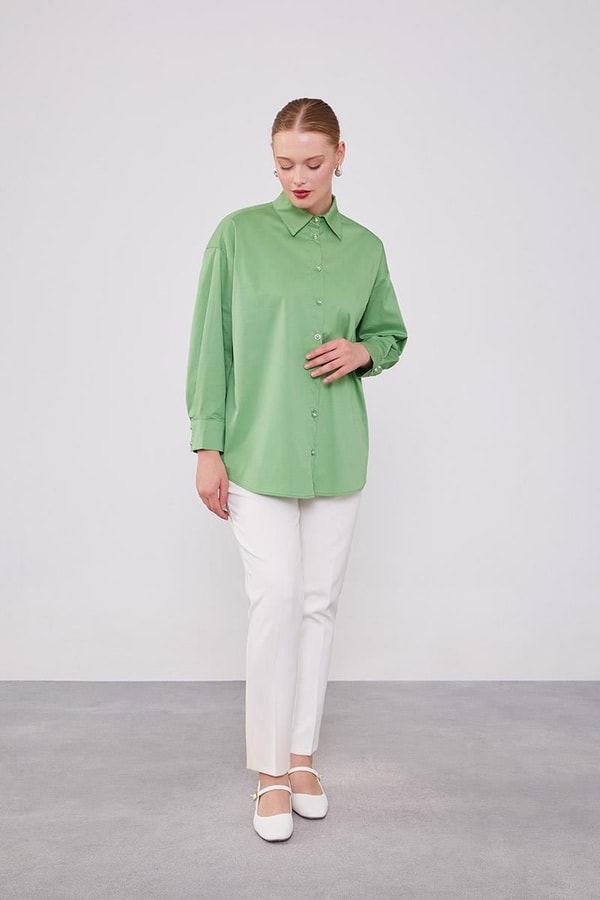 LevidorYeşil Düğme Detaylı Gömlek