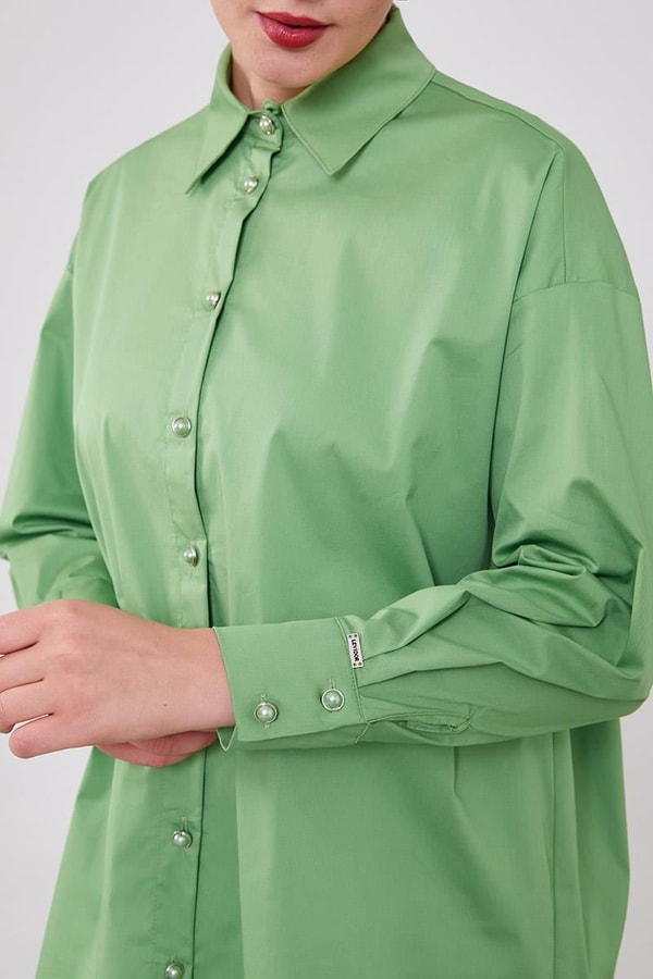 LevidorYeşil Düğme Detaylı Gömlek