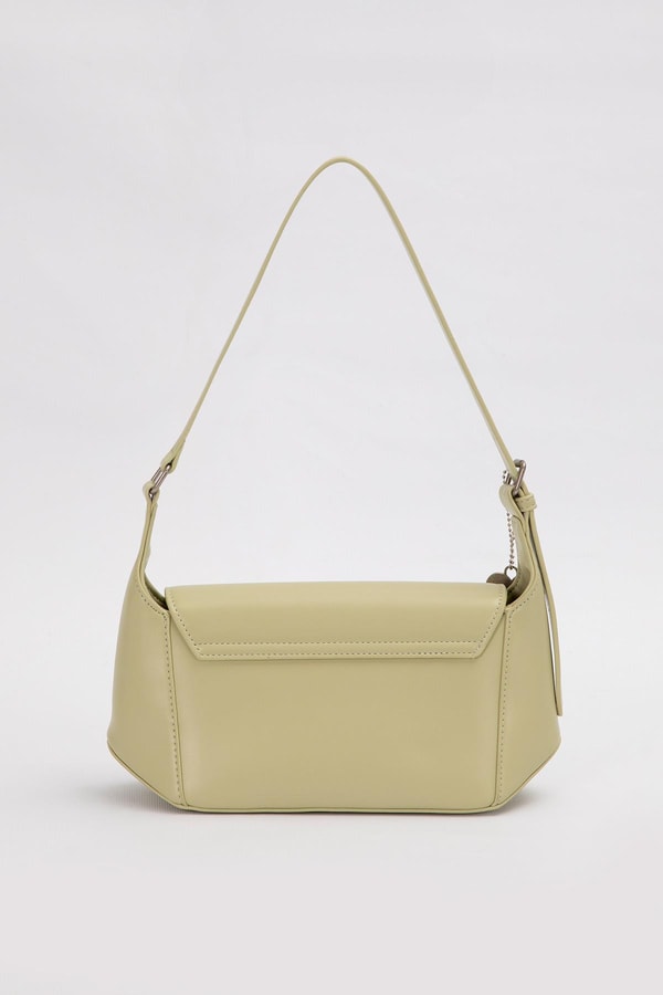 LevidorYeşil Kalp Aksesuar Detaylı Omuz Çantası