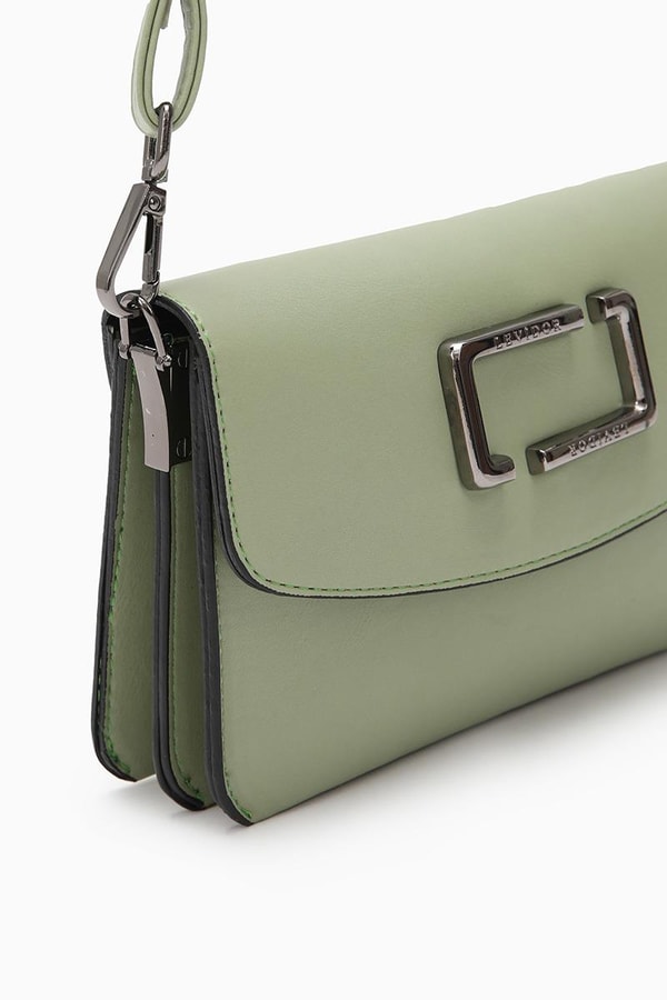 LevidorYeşil Metal Logolu Omuz Çantası