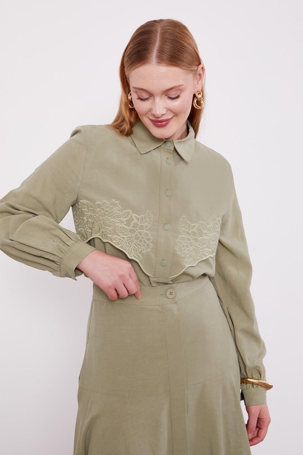 LevidorYeşil Nakış Detaylı Cupra Etek Takım