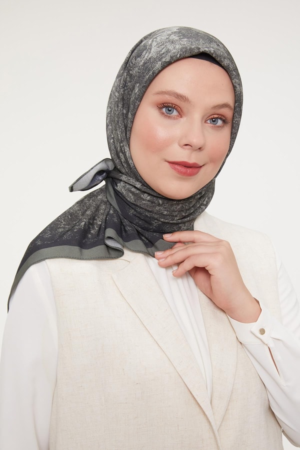 LevidorZümrüt Ebruli Aura Eşarp