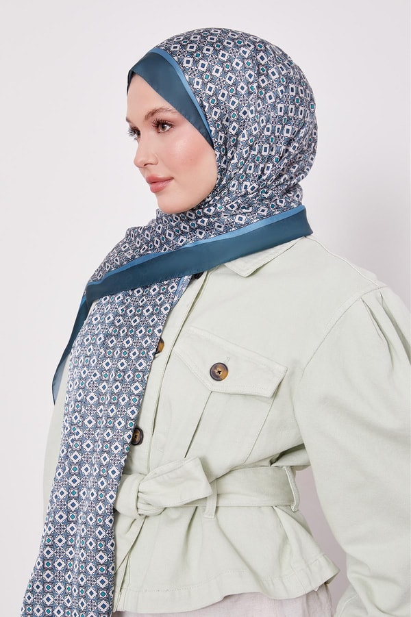 LevidorZümrüt Kare Desen Hint İpeği Şal