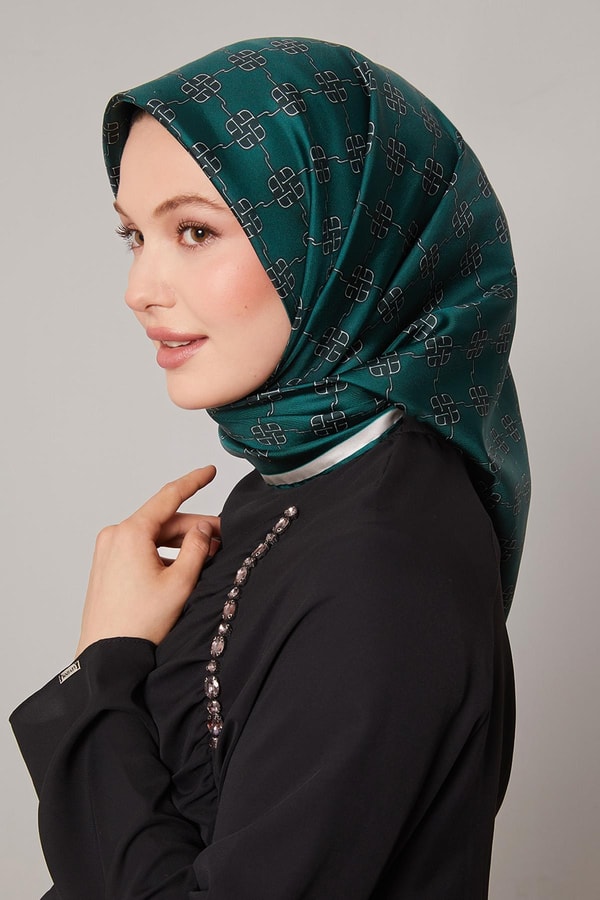 LevidorZümrüt Mini Yonca Desen Twill İpek Eşarp