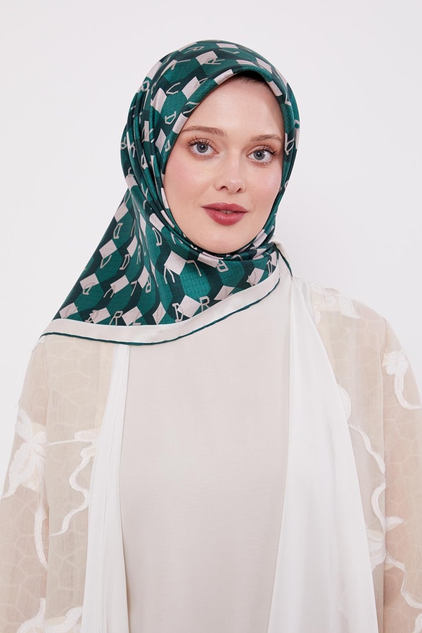 LevidorZümrüt Petek Baskılı Twill İpek Eşarp