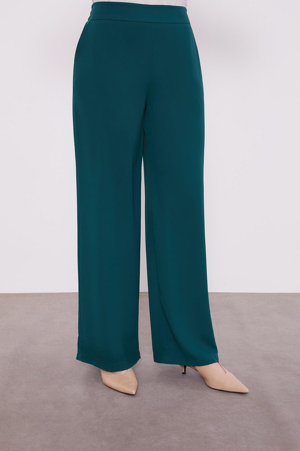 LevidorZümrüt Şifon kollu Taş Detay