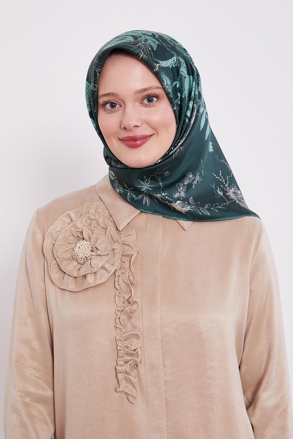 LevidorZümrüt Soyut Gül Desen Twill İpek Eşarp