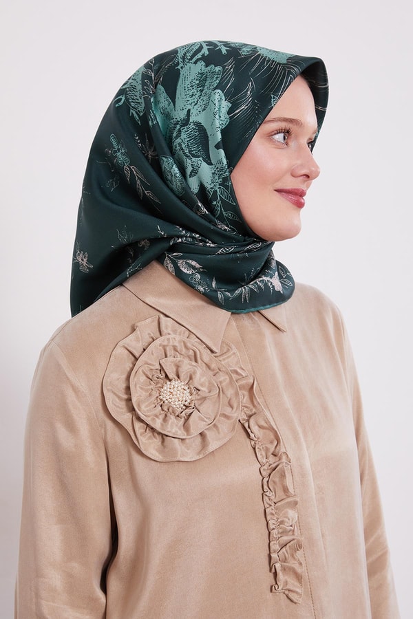LevidorZümrüt Soyut Gül Desen Twill İpek Eşarp