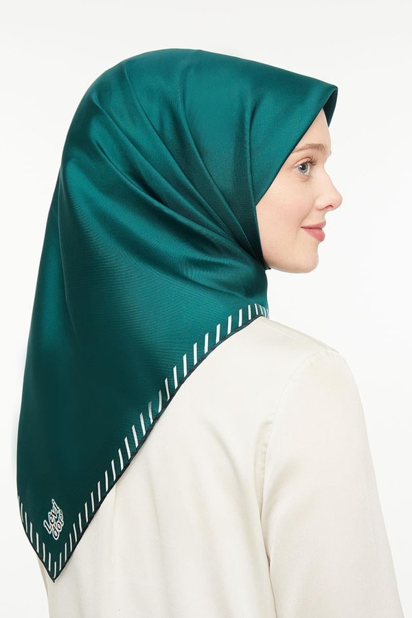 LevidorZümrüt Yeşili Twill Saf İpek Eşarp